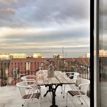Grace River Apartment *