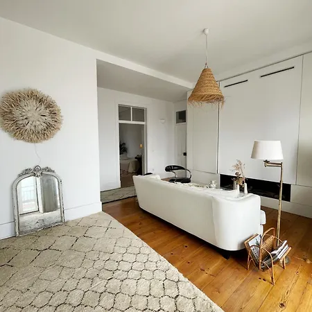Grace River Apartment