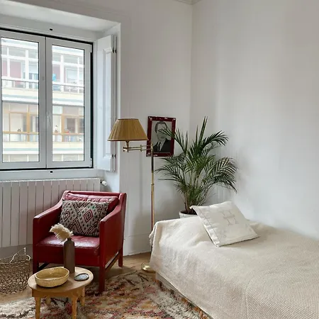 アパート Grace River